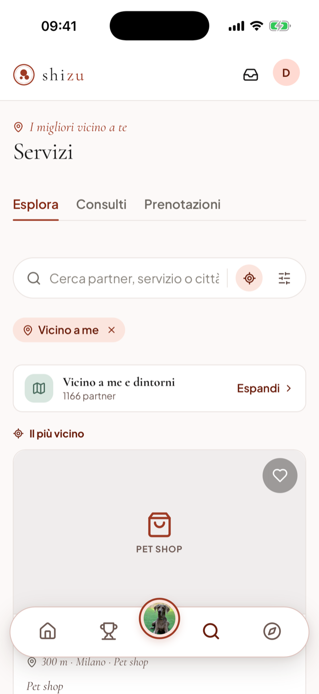 La schermata Servizi dell'app shizu: i pet lover cercano partner vicino a loro, oltre mille strutture nella zona.